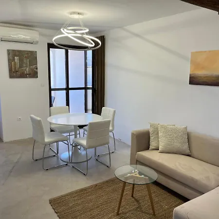 Apartments Porec Апартаменти *