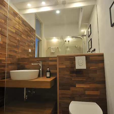 Апартаменти Apartments Porec